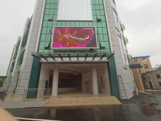 P5 Outdoor Fixed LED Display Full Color Floor Mounted Shopping Mall Advertising Screen