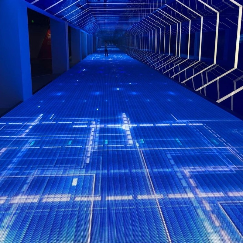 Quality High Stress Resistance P2.976 Indoor Floor Tile LED Display Screen With Interactive Sensor factory