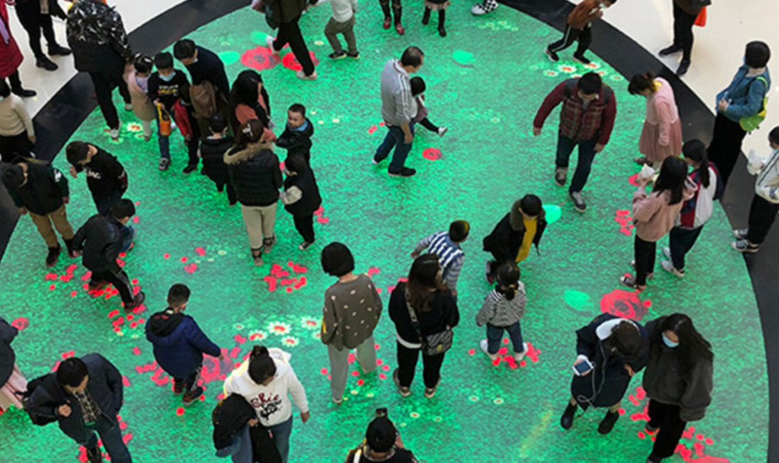 Quality Outdoor Radar Interactive Sensor Floor Tile Screen Waterproof Treatment P3.9 LED Display factory