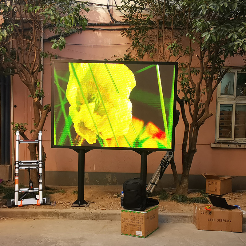 P4 Outdoor LED Display Waterproof Advertising Full Color Electronic Display