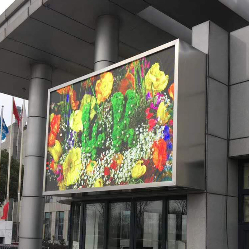 Quality P4 Outdoor LED Display Waterproof Advertising Full Color Electronic Display factory