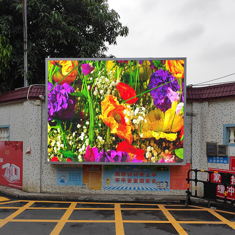 Quality P5 Outdoor Full Color LED Display Wateproof Box Large Screen factory