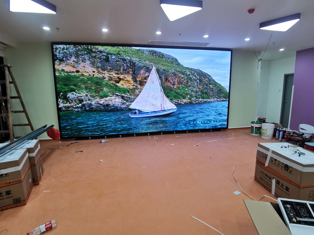 Quality Administrative Hall Indoor Fixed LED Display P2.5 Full Color LED Module Electronic Screen factory