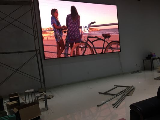 Quality Full Color LED Stage Display Indoor P2 Multimedia Advertising Large Electronic Screen factory
